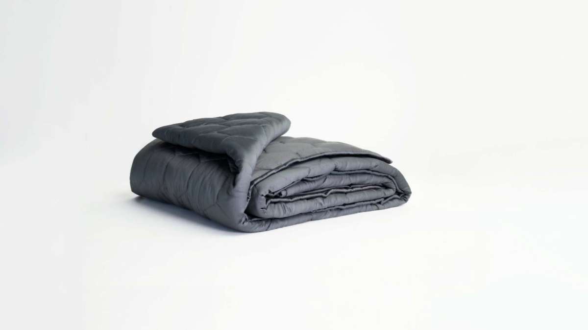 Best Blankets for Hot Sleepers Review 2022